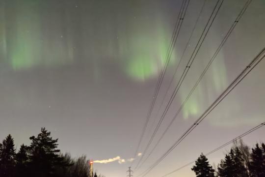 Northern lights over Helsinki, 2022-03-10